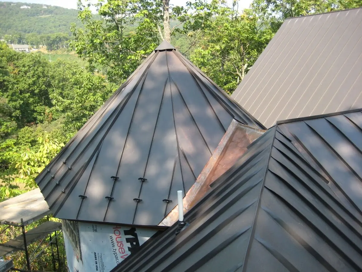 Professional Roof Tarp Installation by Craftsman Roofing in Cedar Valley